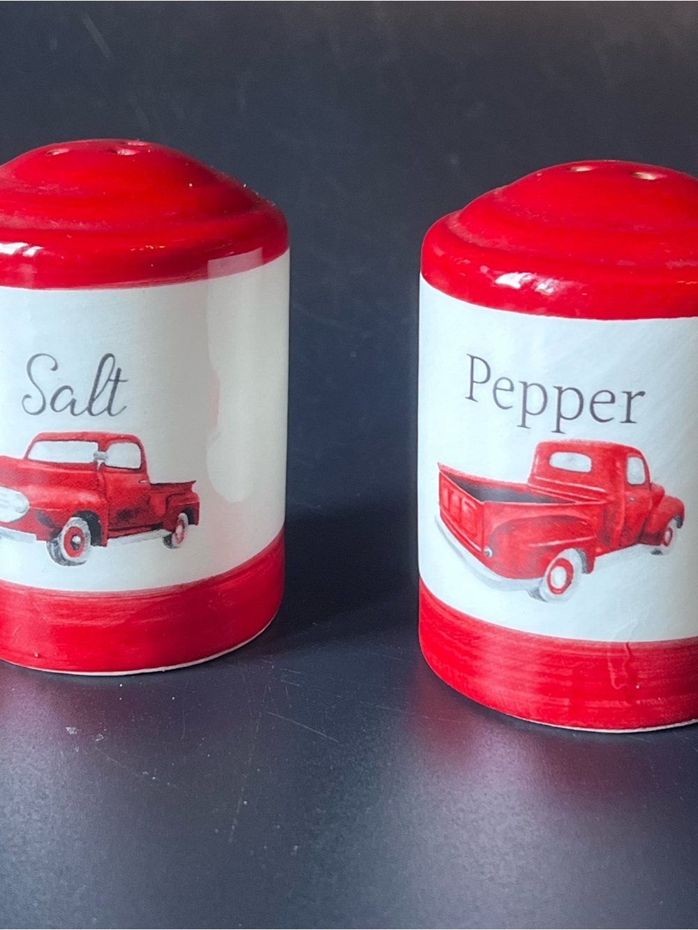 Young’s Inc 3” Ceramic Vintage-look Salt & Pepper Shakers Red White Old Truck